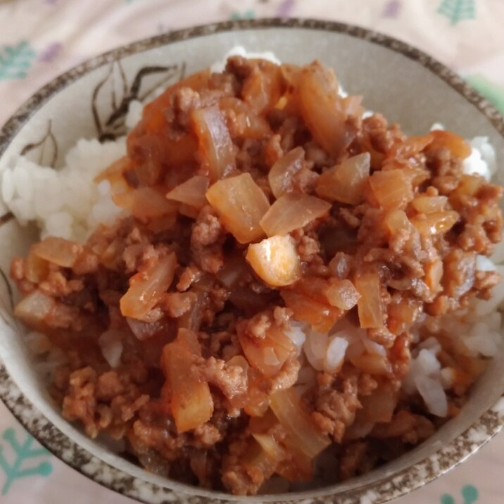 パスタがない時に…ミートソース丼